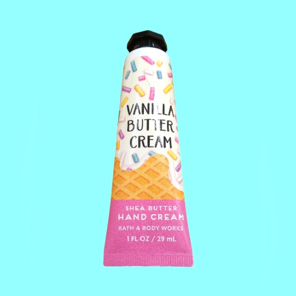 Bath & Body Works Vanilla Buttercream Shea Butter Hand Cream!